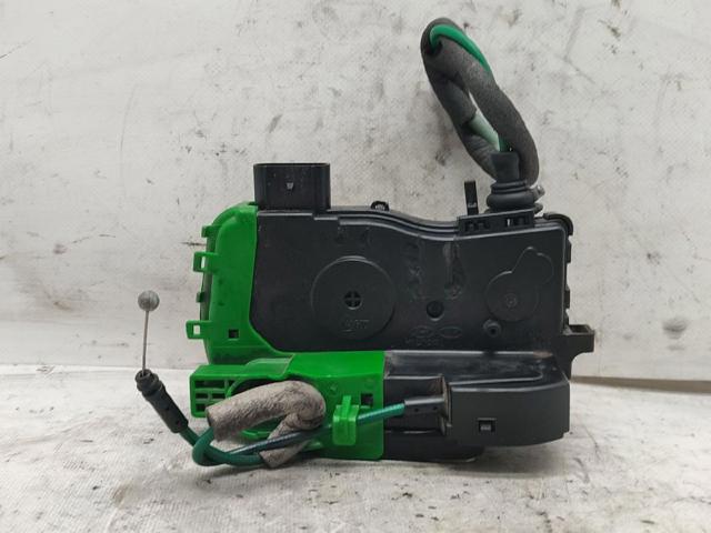 813203Z020 Cerradura de puerta delantera derecha  en stock Sabadell