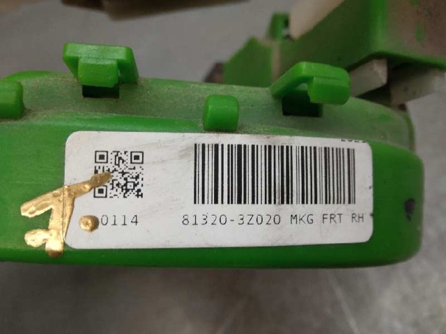 HYUNDAI 813203Z020 Cerradura de puerta delantera derecha  comprar en Ponferrada