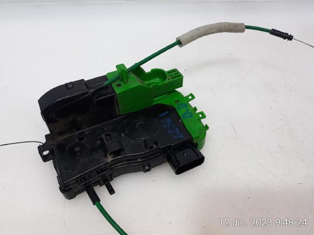 813203Z020 HYUNDAI Cerradura de puerta delantera derecha  en stock Huelva