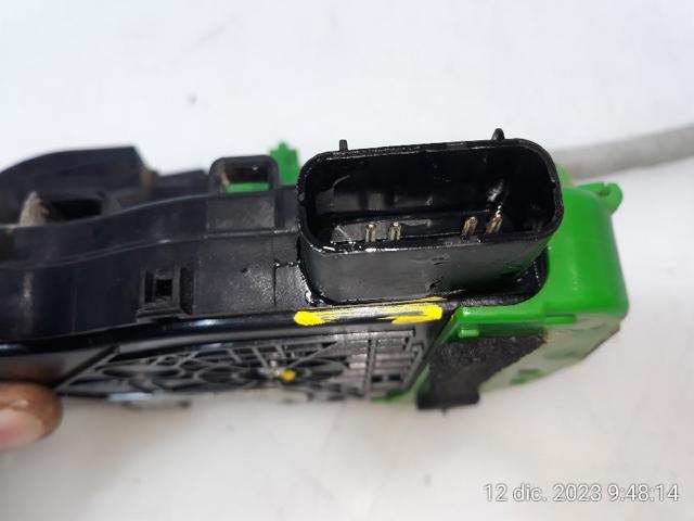 813203Z020 HYUNDAI Cerradura de puerta delantera derecha  comprar en Lleida