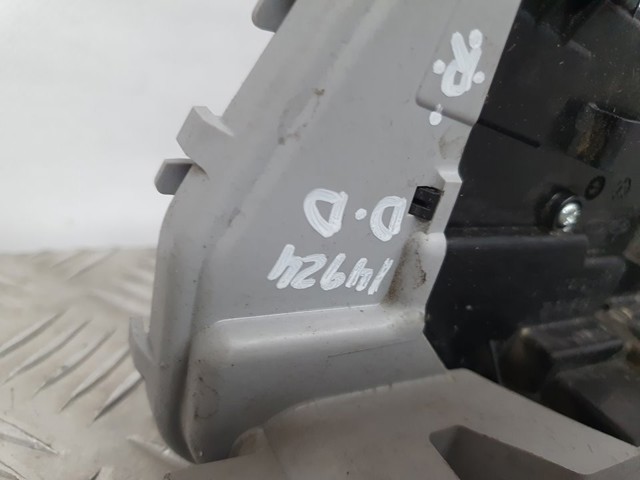 81320G2010 Cerradura de puerta delantera derecha  comprar en Pontevedra
