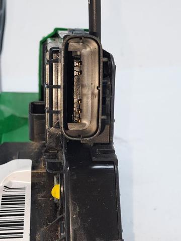 HYUNDAI 81320G3050 Cerradura de puerta delantera derecha  en stock Terrassa