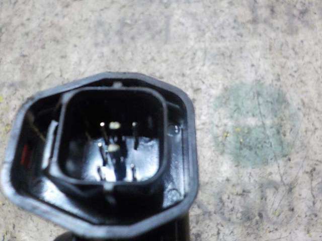 81320H1020 HYUNDAI Cerradura de puerta delantera derecha  en stock Gandía