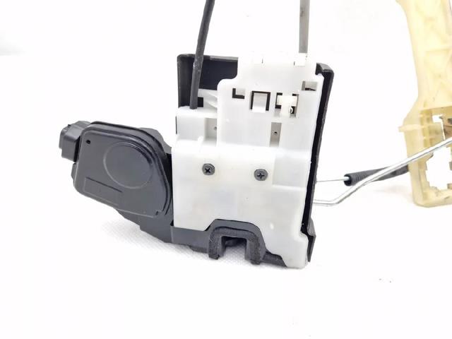 813211F010 HYUNDAI Cerradura de puerta delantera derecha  comprar en Lleida