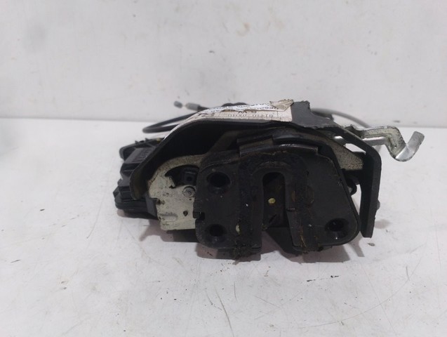 814101D010 Cerradura de puerta trasera izquierda comprar Almería
