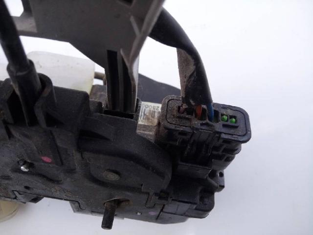814102B000 HYUNDAI Cerradura de puerta trasera izquierda  en stock Gandía