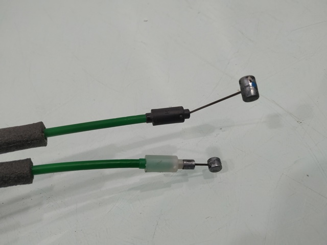 HYUNDAI 814102L000 Cerradura de puerta trasera izquierda  en stock Valencia