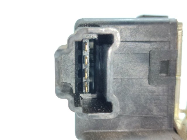 HYUNDAI 814102Y010 Cerradura de puerta trasera izquierda  en stock Valencia