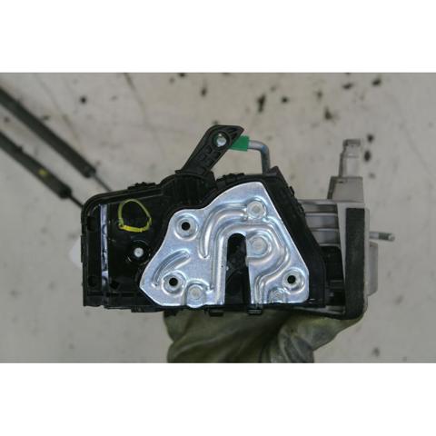 81410J9000 HYUNDAI Cerradura de puerta trasera izquierda  disponible Ourense