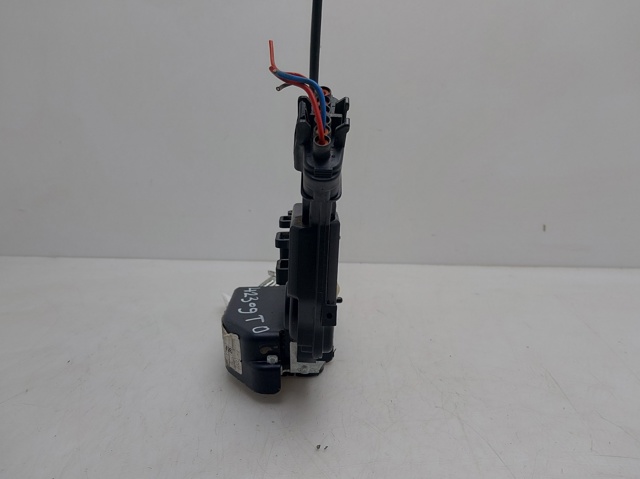 814201D010 HYUNDAI Cerradura de la puerta trasera derecha comprar Bilbao