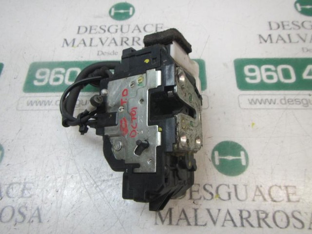 814201H000 Cerradura de la puerta trasera derecha  en stock Granada