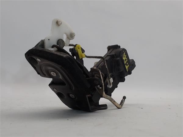 HYUNDAI 8142025030 Cerradura de la puerta trasera derecha  en stock Salamanca