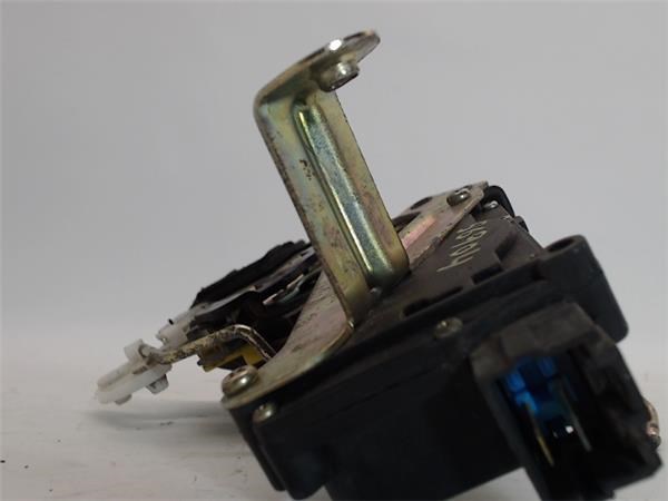 8142025030 Cerradura de la puerta trasera derecha comprar Girona