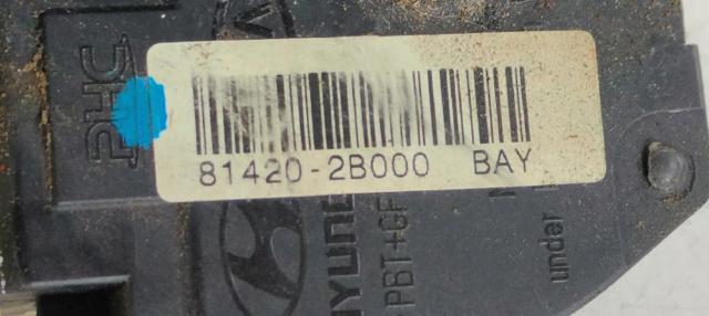 814202B000 Cerradura de la puerta trasera derecha  comprar en Zaragoza