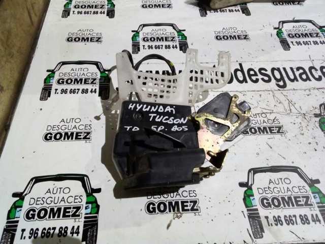 814202E000 Cerradura de la puerta trasera derecha comprar Sevilla