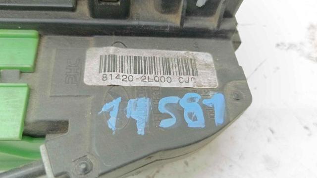814202L000 HYUNDAI Cerradura de la puerta trasera derecha  en stock Gandía