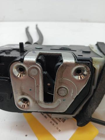 814202Y010 HYUNDAI Cerradura de la puerta trasera derecha comprar Alcalá