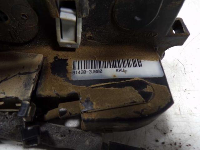 HYUNDAI 814203U000 Cerradura de la puerta trasera derecha  en stock Terrassa