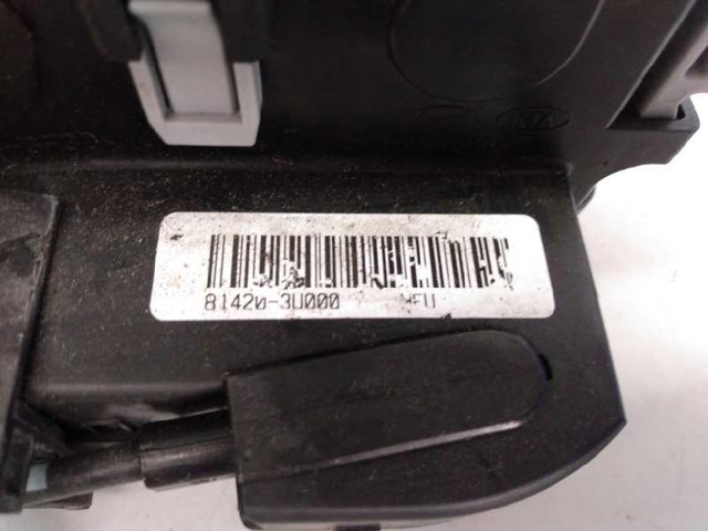 814203U000 Cerradura de la puerta trasera derecha  comprar en Pontevedra