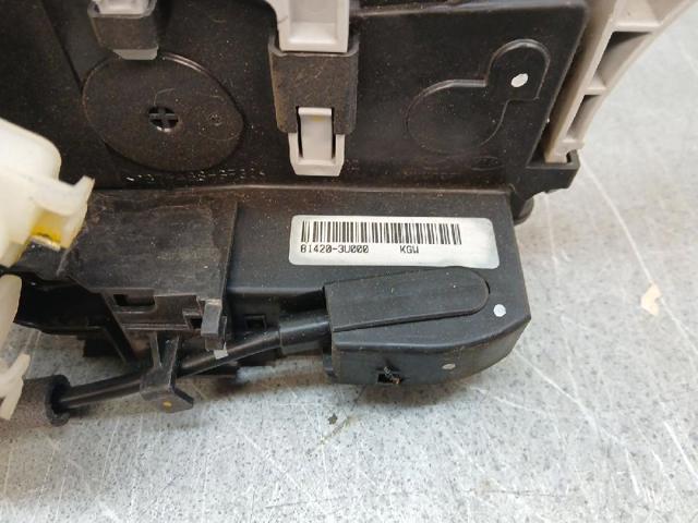HYUNDAI 814203U000 Cerradura de la puerta trasera derecha comprar Tarragona