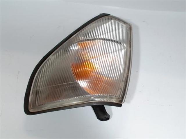 Luz indicadora izquierdo 8152060340 TOYOTA