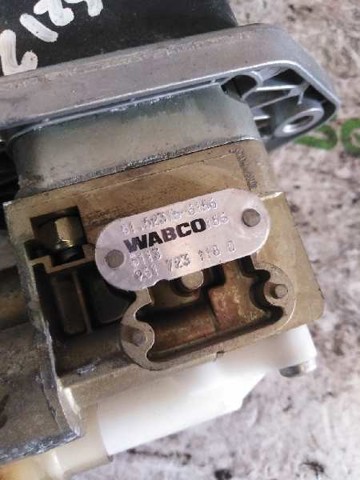 MAN 81523156156 Válvula de freno de estacionamiento  comprar en Ponferrada