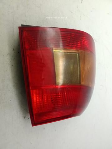 8155102150 TOYOTA Piloto trasero derecho  en stock Gandía