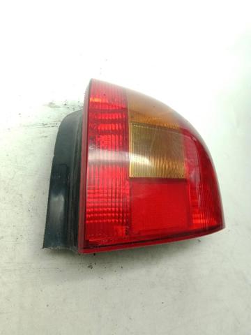 8155102150 TOYOTA Piloto trasero derecho  disponible Alicante