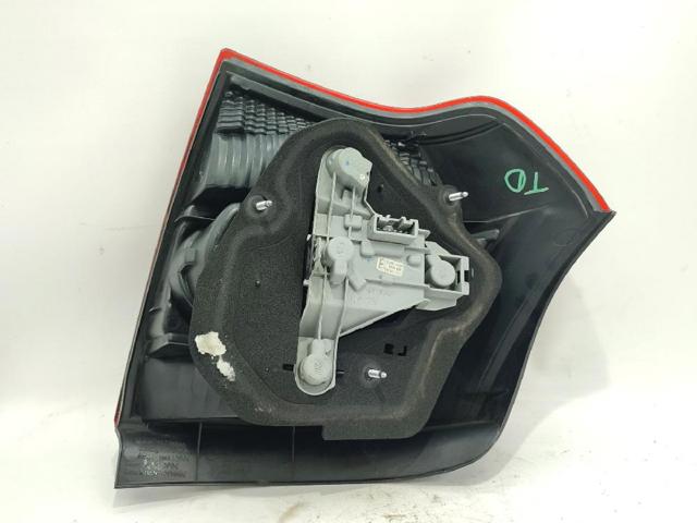 TOYOTA 8155102150 Piloto trasero derecho  en stock Salamanca