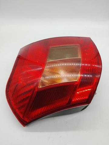 8155102150 TOYOTA Piloto trasero derecho comprar Alcalá