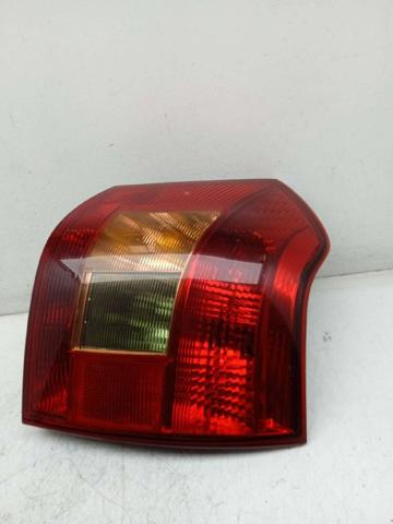 8155102150 TOYOTA Piloto trasero derecho  en stock Huelva