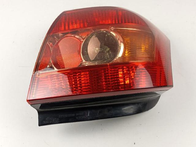TOYOTA 8155102300 Piloto trasero derecho  disponible Valladolid