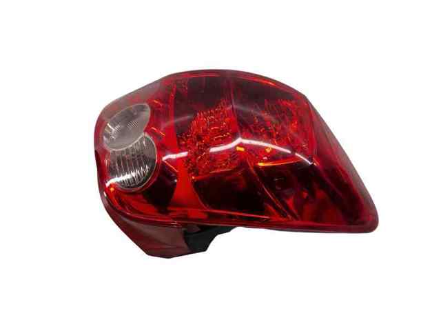 8155102380 TOYOTA Piloto trasero derecho comprar Alcalá