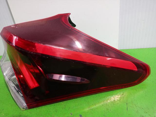 8155102A61 TOYOTA Piloto trasero derecho  en stock Córdoba