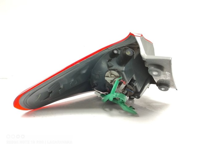 8155102A61 TOYOTA Piloto trasero derecho  disponible Alicante