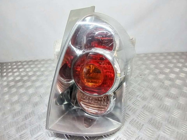 Piloto trasero derecho 815510F060 TOYOTA