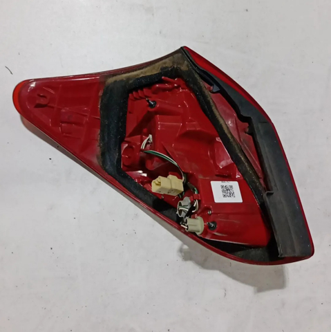8155142091 TOYOTA Piloto trasero derecho  en stock Huelva