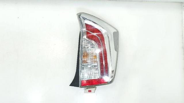 Piloto trasero derecho 8155147170 TOYOTA