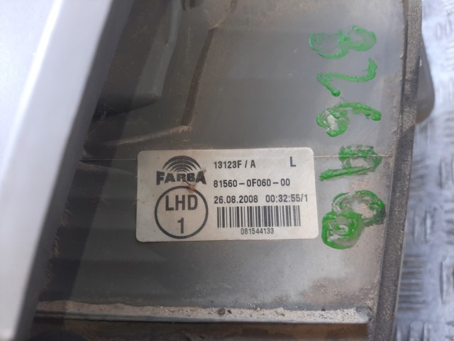 Piloto trasero izquierdo 815600F060 TOYOTA