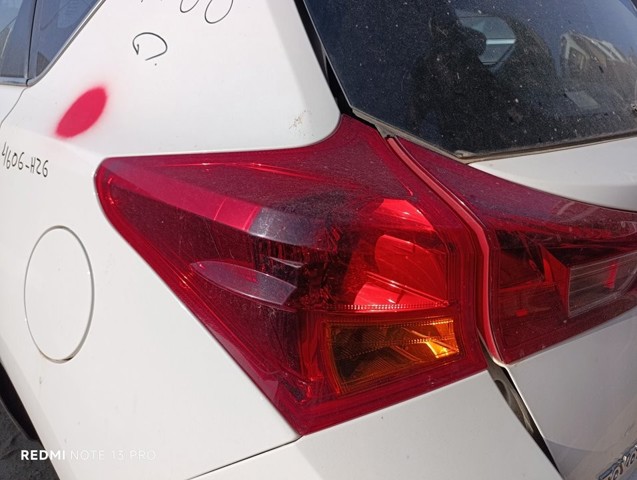 8156102740 TOYOTA Piloto trasero exterior izquierdo  en stock Gandía