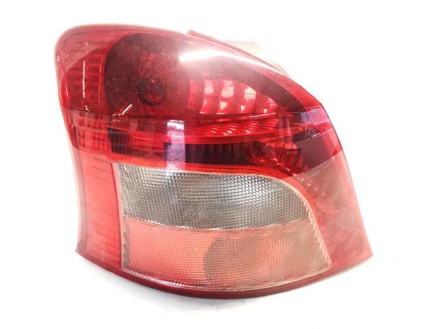 815610D110 TOYOTA Piloto trasero izquierdo  en stock Huelva
