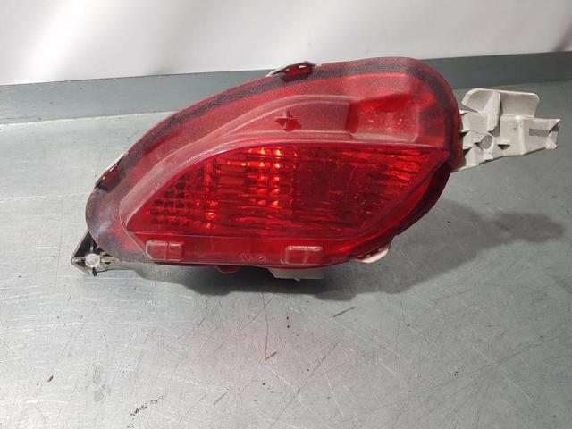 Piloto trasero izquierdo 815610D600 TOYOTA