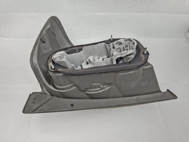 815610F020 TOYOTA Piloto trasero izquierdo comprar Alcalá