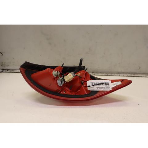 8156142120 TOYOTA Piloto trasero izquierdo  disponible Ourense