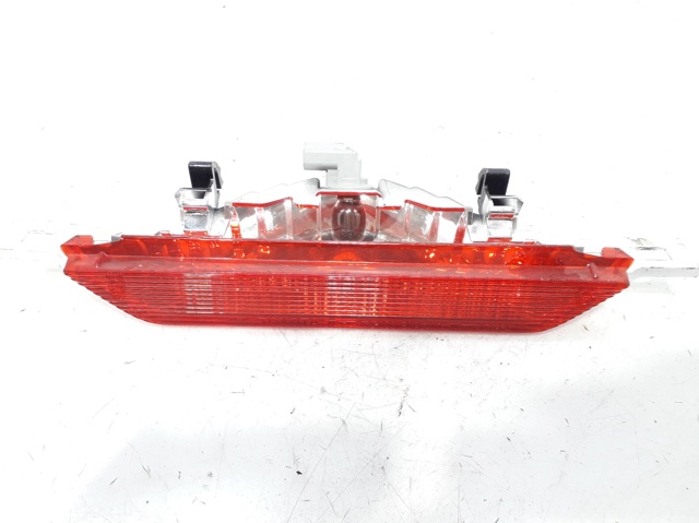 Luz central de freno Toyota Avensis (2001-2009)