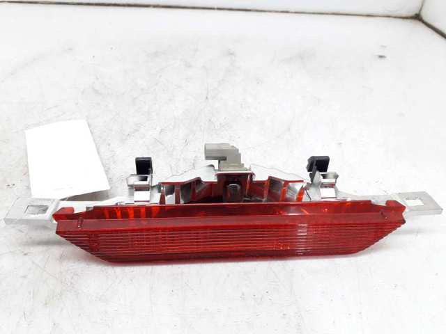 Comprar Luz de freno trasera adicional Toyota Avensis LCM a bajo precio