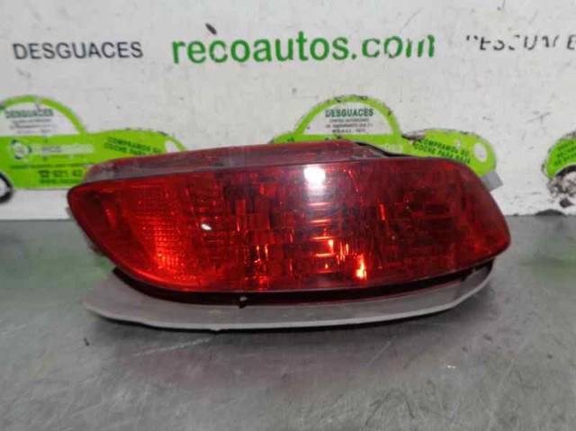 Piloto trasero interior izquierdo 8159048051 Toyota/Lexus