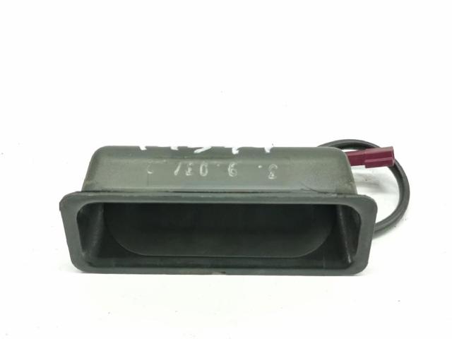 Botón de accionamiento del cierre de la tapa del maletero (puerta trasera 3/5) 8168035 BMW