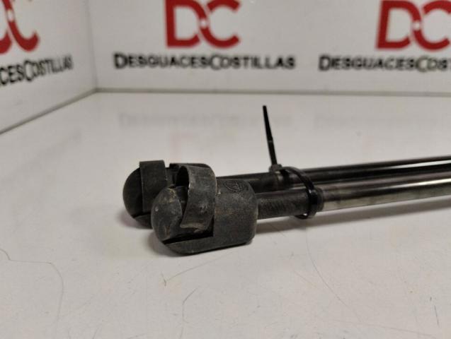 HYUNDAI 817701C000 Amortiguador maletero  en stock Terrassa