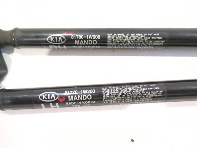 HYUNDAI 817701W200 Amortiguador maletero  en stock Valencia